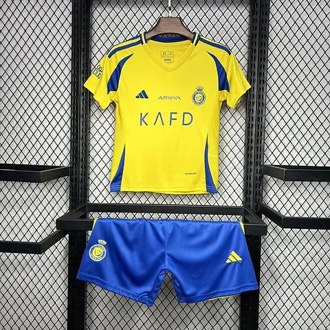 طقم النصر الأساسي للأطفال 2023/24 مع رونالدو 7