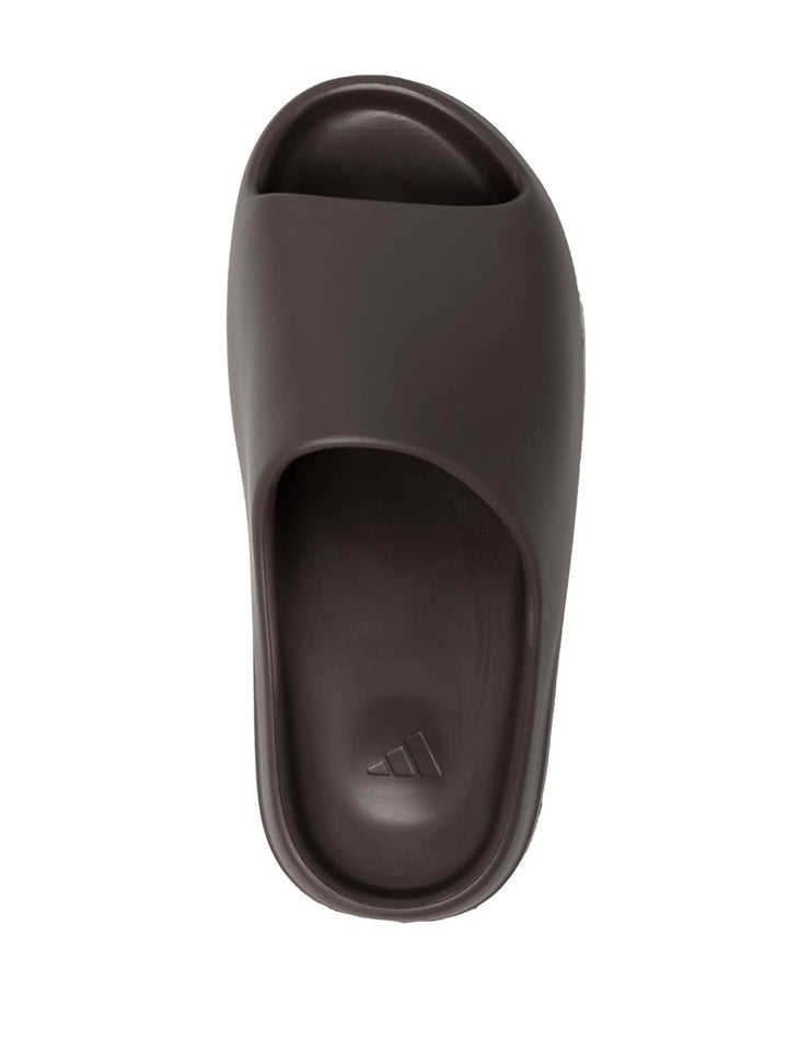 Yeezy "Soot " slides