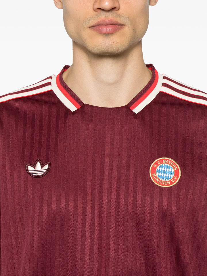 Bayern Munich Terrace Icons jersey 2025/26