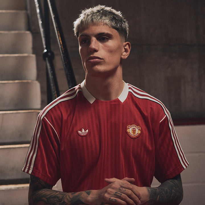 Man United Classic Edition jersey 2025/26