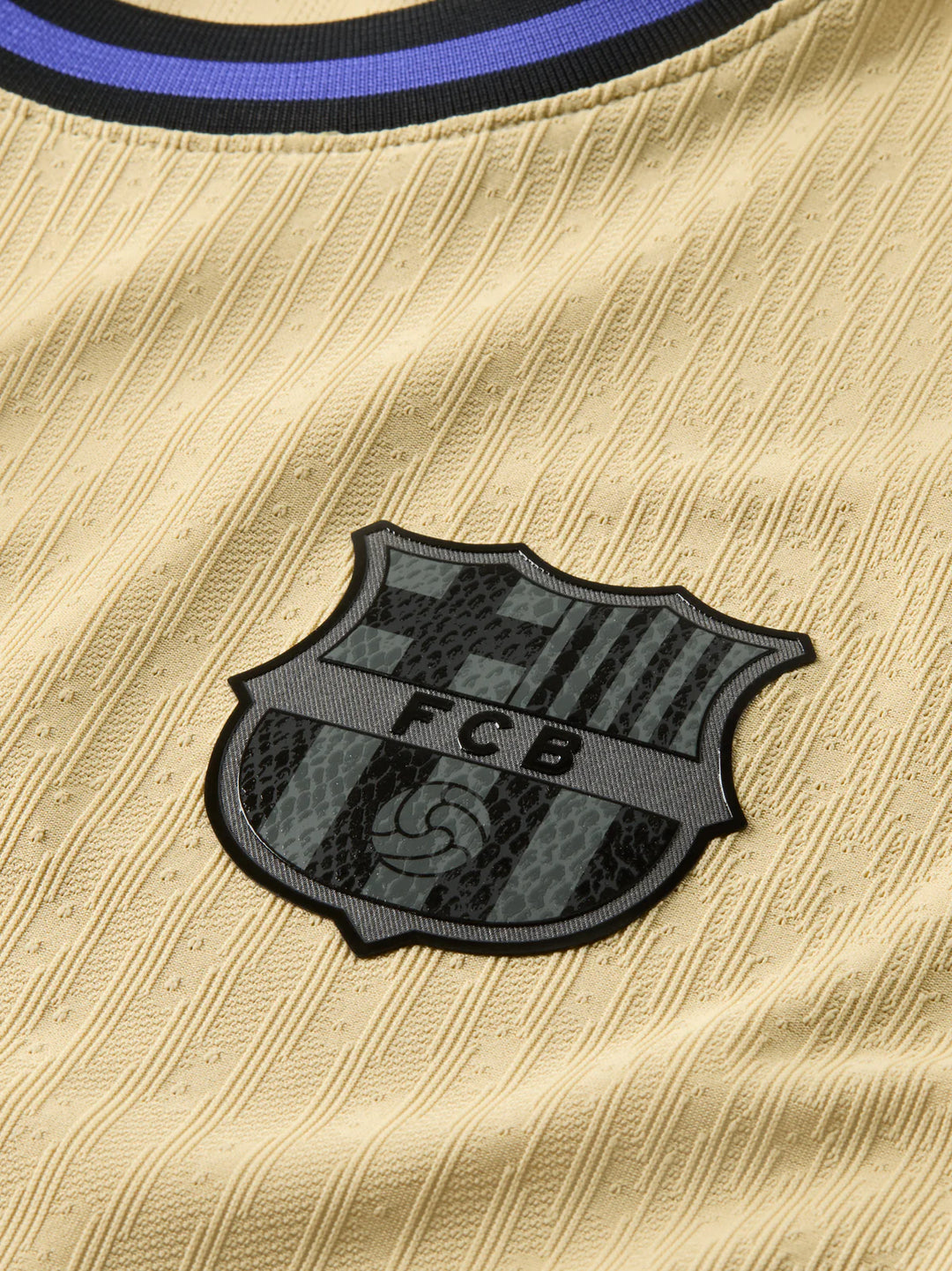 قميص برشلونة الأساسي 2023/24