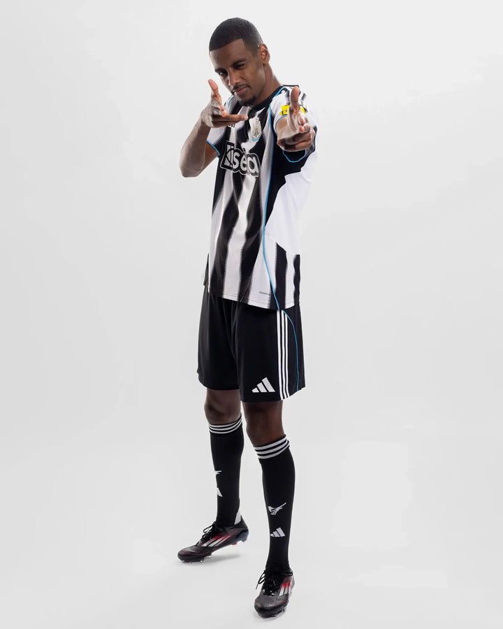Newcastle Home Jersey 2025/26