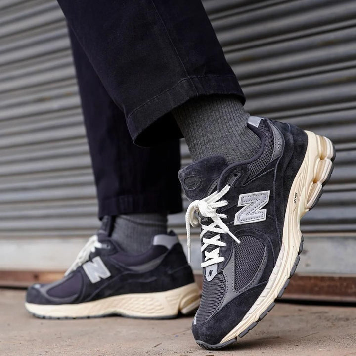 New Balance M2002RHO "Black'Dark Grey"