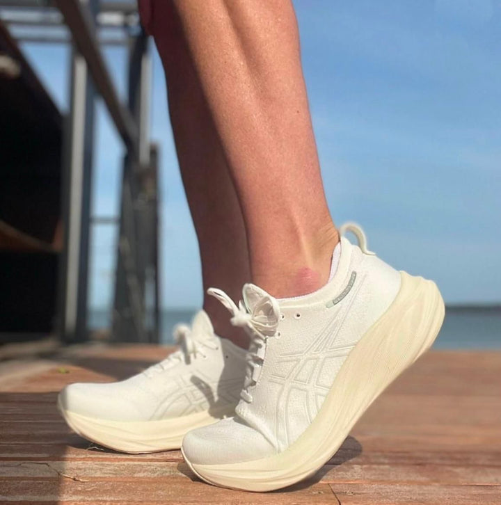 ASICS Gel-Nimbus 26 White Off White