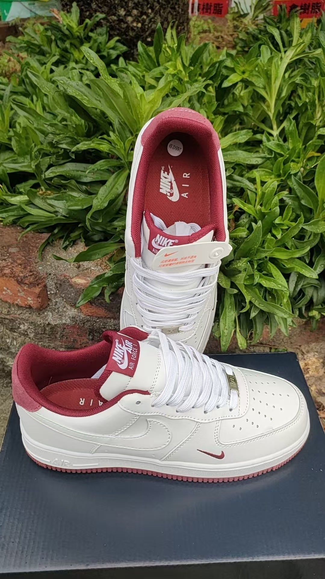 Air Force Low 1 “White/Team Red”