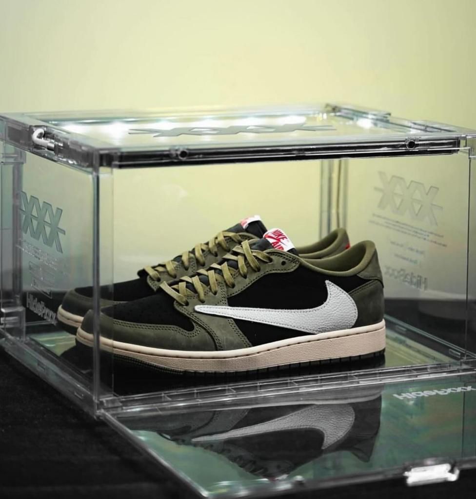 Travis Scott x Air Jordan 1 Low OG "Black Olive"
