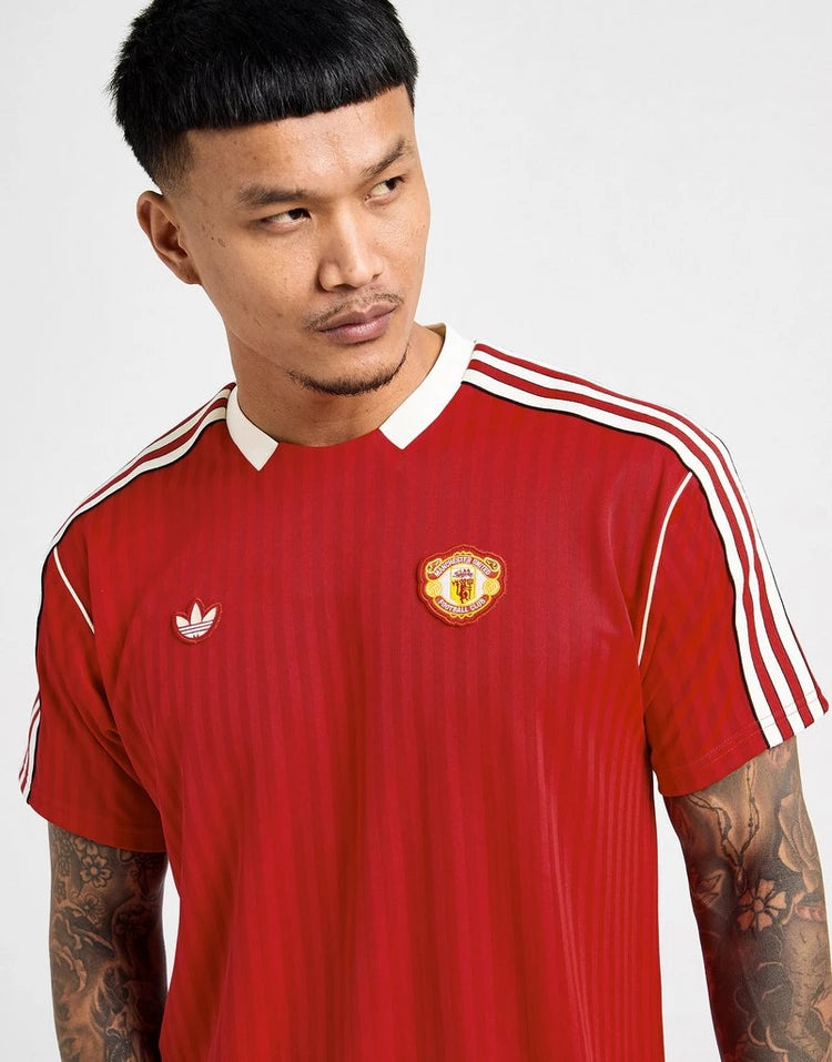 Man United Classic Edition jersey 2025/26