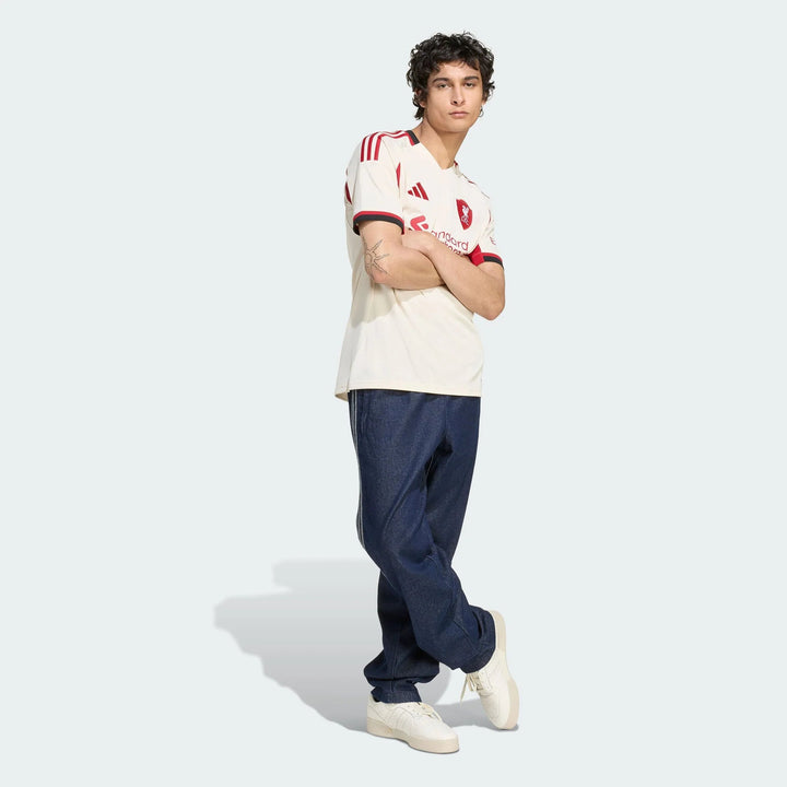 L_pool Away Jersey 2025/26