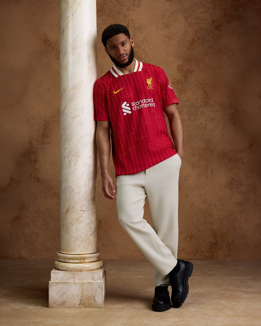 ليفربول X ليبرون YNWA ÉDITION LIMITÉE JERSEY 23/24