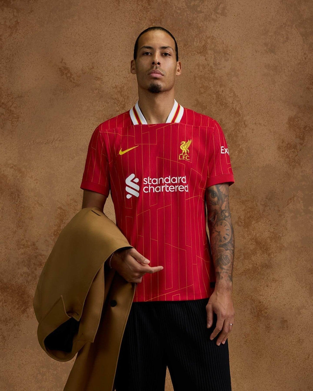 ليفربول X ليبرون YNWA ÉDITION LIMITÉE JERSEY 23/24