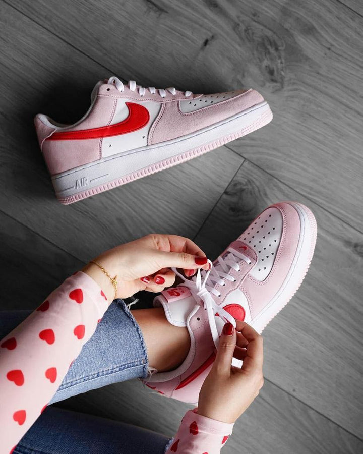 nike air force 1 07 valentine's day