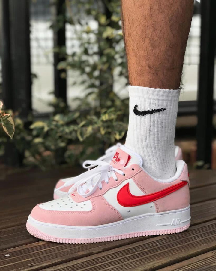 nike air force 1 07 valentine's day