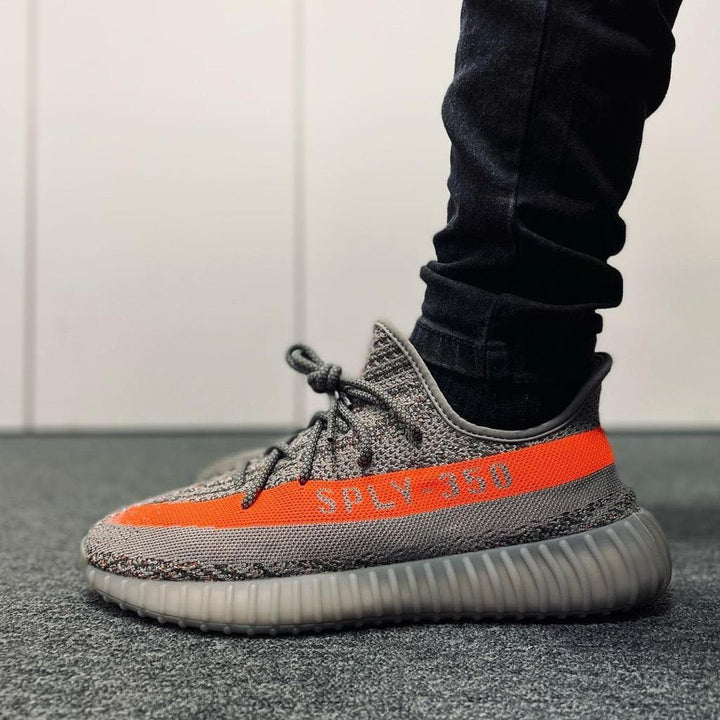 YEEZY BOOST 350 V2 Beluga عاكس