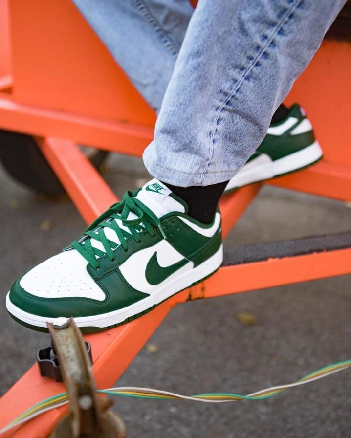 Nike Dunk Low  “Varsity Green