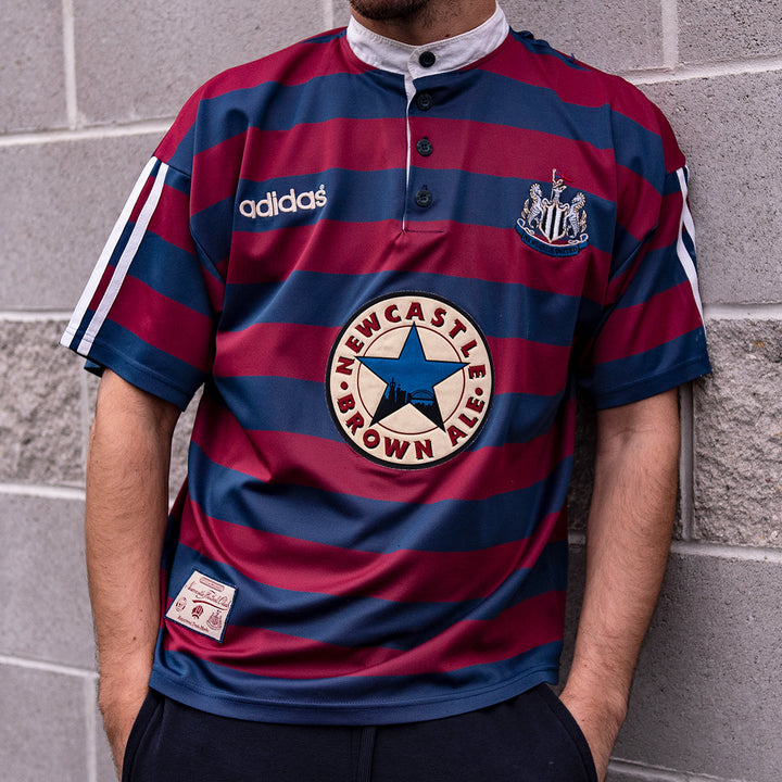 NEWCASTLE 1995/96 away JERSEY