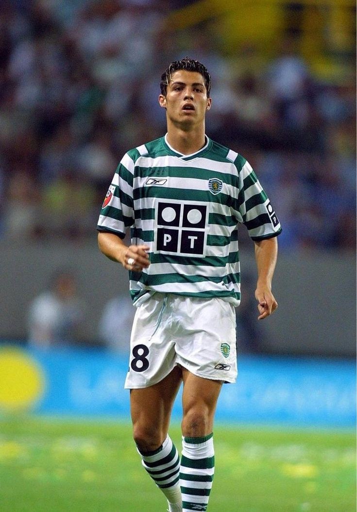 2002-03 Sporting Lisbon Home Shirt Ronaldo 28 Rookie