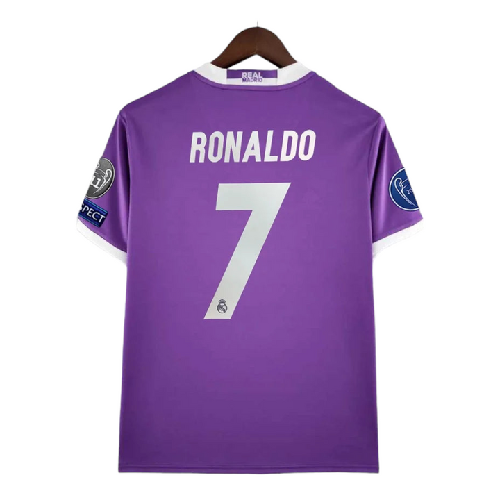 RM بعيدا مع رونالدو 7 و UCL 17/18