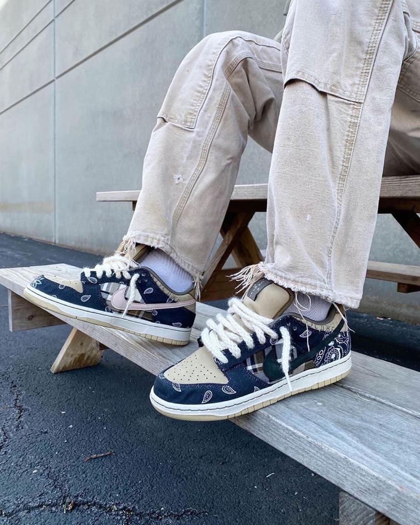 Travis Scott X Nike SB Dunk Low